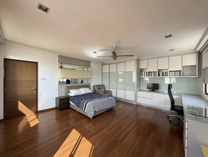 VALUE BUY! D19 4 storey semi-D with 6 beds 5 baths, , 6 Bedrooms, 4,329 sqft, Semi-Detached House For Sale, by Kyean Lim, 500178717 - Bedroom - PropertyGuru.com.sg