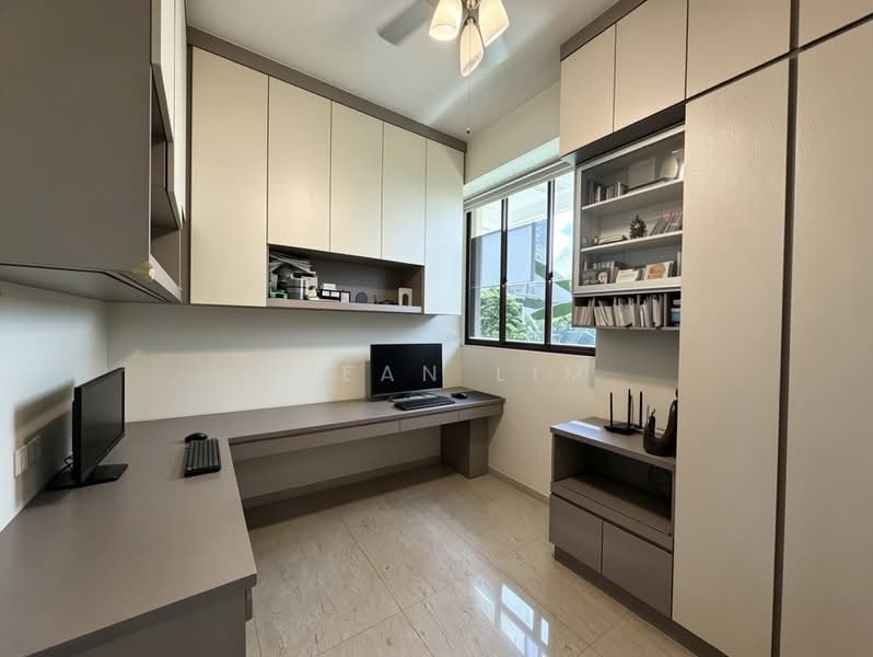 VALUE BUY! D19 4 storey semi-D with 6 beds 5 baths, , 6 Bedrooms, 4,329 sqft, Semi-Detached House For Sale, by Kyean Lim, 500178717 - Study - PropertyGuru.com.sg