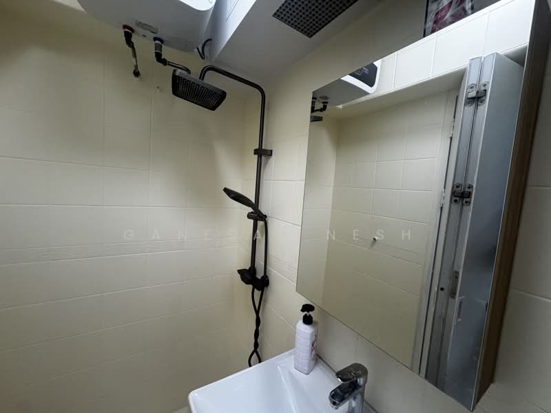 15 Farrer Park Road, 15 Farrer Park Road, 1 Bedroom, 667 sqft, HDB Flat For Rent, by Ganesan Nesh, 500178720 - Bathroom - PropertyGuru.com.sg