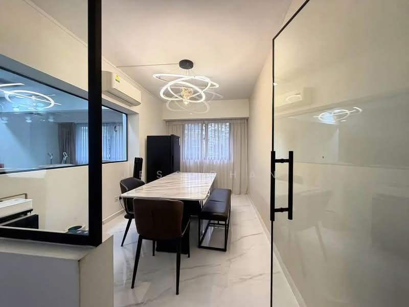 325 Sembawang Crescent, 325 Sembawang Crescent, 4 Bedrooms, 1,323 sqft, HDB Flat For Sale, by Jess Chan, 500178725 - Dining Room - PropertyGuru.com.sg