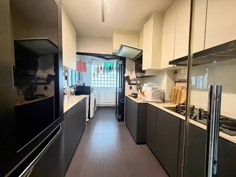 325 Sembawang Crescent, 325 Sembawang Crescent, 4 Bedrooms, 1,323 sqft, HDB Flat For Sale, by Jess Chan, 500178725 - Kitchen - PropertyGuru.com.sg