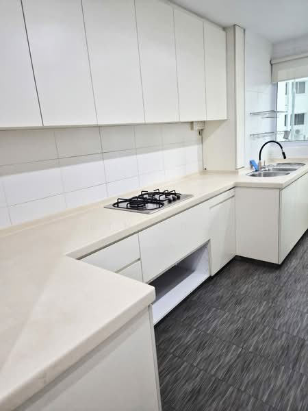 406 Tampines Street 41, 406 Tampines Street 41, 3 Bedrooms, 957 sqft, HDB Flat For Rent, by Erin Chew, 500178726 - Kitchen - PropertyGuru.com.sg