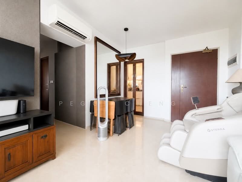 18B Holland Drive, 18B Holland Drive, 2 Bedrooms, 721 sqft, HDB Flat For Sale, by Peggy Cheng, 500178727 - PropertyGuru.com.sg
