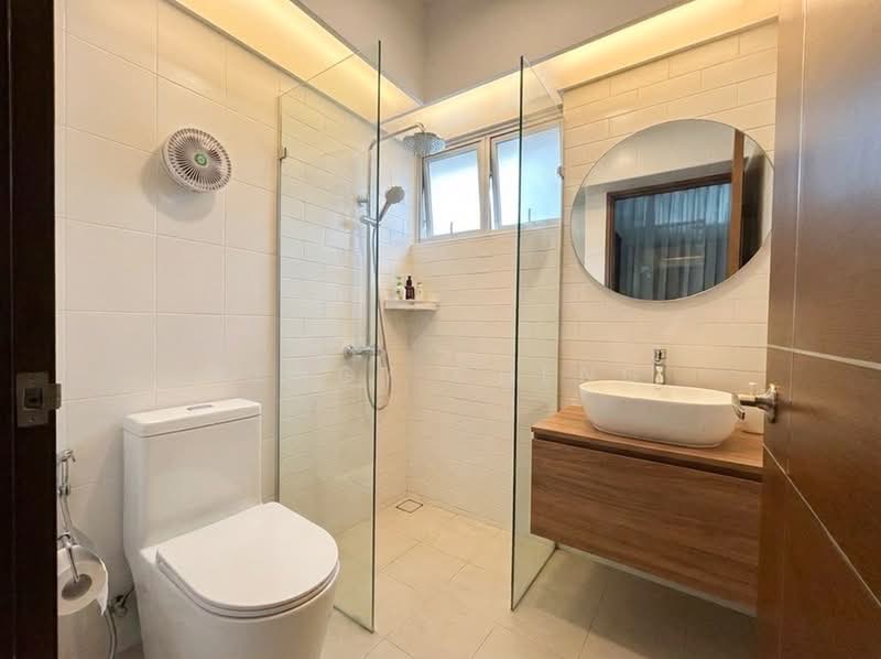 18B Holland Drive, 18B Holland Drive, 2 Bedrooms, 721 sqft, HDB Flat For Sale, by Peggy Cheng, 500178727 - PropertyGuru.com.sg