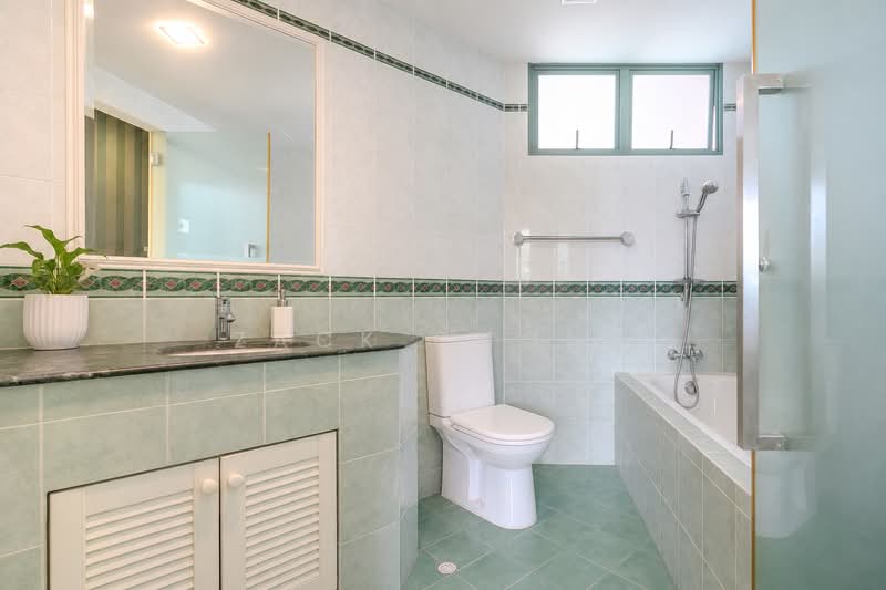 Yew Mei Green, 50 Choa Chu Kang North 6, 3 Bedrooms, 1,335 sqft, Condominium For Sale, by Zack Chong, 500178746 - Bathroom - PropertyGuru.com.sg