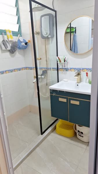 690B Woodlands Drive 75, 690B Woodlands Drive 75, Room Rental, 120 sqft, HDB Flat For Rent, by Darryl Yap, 500178749 - Bathroom - PropertyGuru.com.sg