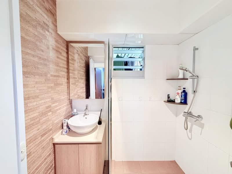 801C Keat Hong Close, 801C Keat Hong Close, 3 Bedrooms, 990 sqft, HDB Flat For Sale, by Jia Ling Seah, 500178765 - Bathroom - PropertyGuru.com.sg