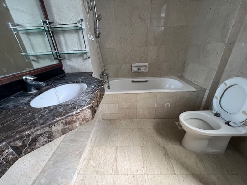 Carissa Park Condo, 2 Flora Drive, 1 Bedroom, 623 sqft, Condominium For Rent, by Adeline Lo, 500178768 - Bathroom - PropertyGuru.com.sg