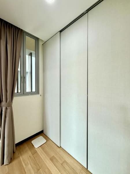 The Glyndebourne, 38 Trevose Crescent, 3 Bedrooms, 1,475 sqft, Condominium For Rent, by Andy Wong, 500178771 - Master Room Walk-in Wardrobe - PropertyGuru.com.sg