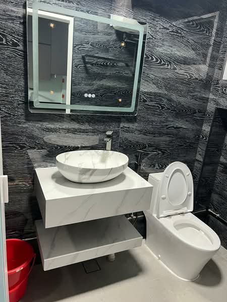 832 Jurong West Street 81, 832 Jurong West Street 81, Boon Lay / Jurong / Tuas, Room Rental, 200 sqft, HDB Flat For Rent, by Amarjit Kaur, 500178795 - Bathroom - PropertyGuru.com.sg