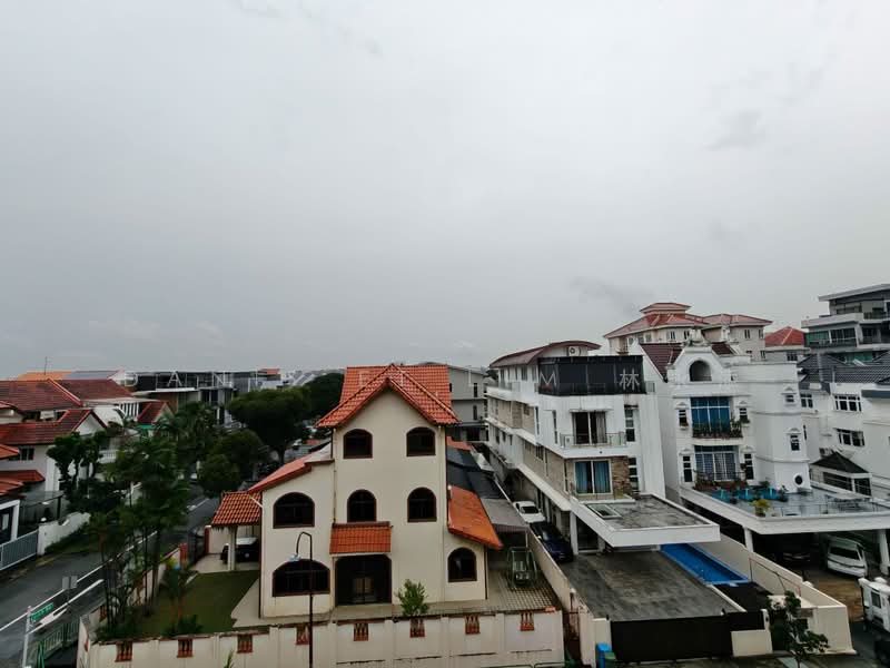 Beautiful move in Condition 4 storey Semi-D 6rms + 5 baths, Phillips Avenue, 6 Bedrooms, 4,329 sqft, Semi-Detached House For Sale, by Danis ET Lim 林永添, 500178798 - Exterior - PropertyGuru.com.sg