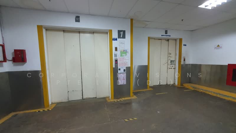 Ang Mo Kio Industrial Park (B2), 25,000 to 100,000 sq ft available, 25,000 sqft, Factory / Workshop (B2) For Rent, by DENNIS CHENG, 500178808 - Corridor - CommercialGuru.com.sg