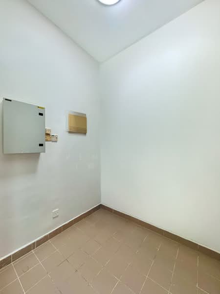 Costa Rhu, 5 Rhu Cross, 2 Bedrooms, 1,335 sqft, Condominium For Sale, by Terence Tee (郑志翔), 500178818 - Utility Room - PropertyGuru.com.sg