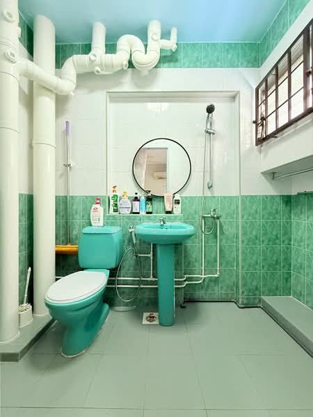 369 Woodlands Avenue 1, 369 Woodlands Avenue 1, Admiralty / Woodlands, 3 Bedrooms, 1,152 sqft, HDB Flat For Sale, by James Yeo, 500178831 - Bathroom - PropertyGuru.com.sg
