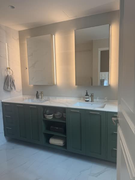 Kew Green, Kew Crescent, 4 Bedrooms, 3,003 sqft, Condominium For Sale, by Marie Gates, 500178837 - Master Ensuite double vanity - PropertyGuru.com.sg