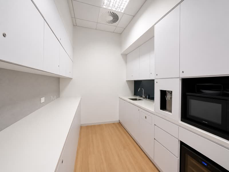 CapitaGreen, 138 Market Street, 2,000 sqft, Office For Rent, by Matthew Siew, 500178841 - Kitchen - CommercialGuru.com.sg