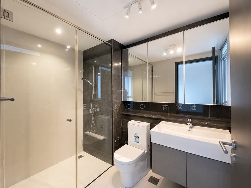 Q Bay Residences, 1 Tampines Street 86, 1 Bedroom, 528 sqft, Condominium For Rent, by Casey Koo 古家进, 500178842 - Bathroom - PropertyGuru.com.sg