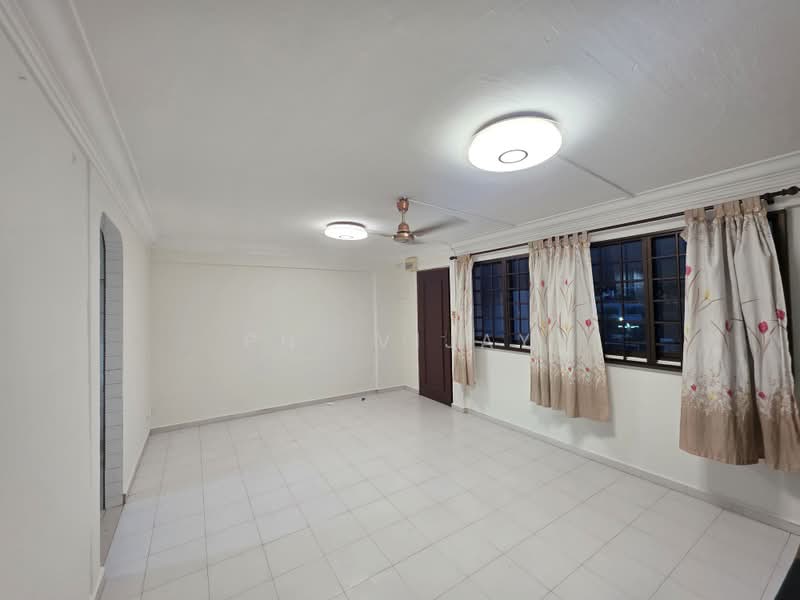 204 Serangoon Central, 204 Serangoon Central, 3 Bedrooms, 904 sqft, HDB Flat For Sale, by PN. Vijay, 500178843 - Living Room - PropertyGuru.com.sg
