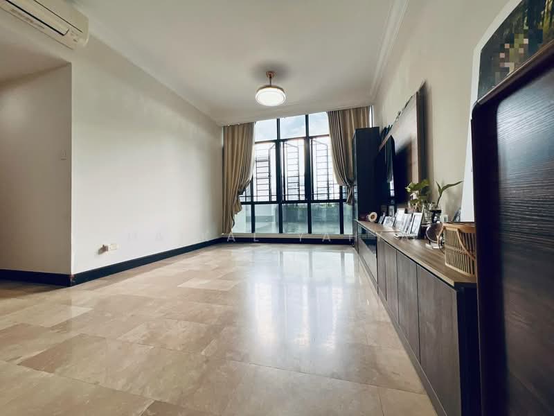 Regent Heights, 50 Bukit Batok East Avenue 5, 3 Bedrooms, 1,023 sqft, Condominium For Sale, by Haikal Yahya, 500178845 - Living Room - PropertyGuru.com.sg