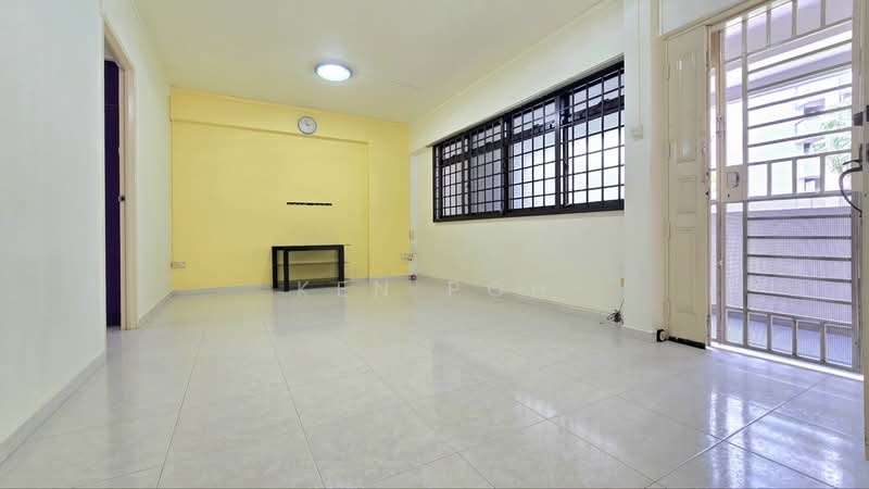 366 Tampines Street 34, 366 Tampines Street 34, 3 Bedrooms, 1,076 sqft, HDB Flat For Sale, by Ken Poh, 500178869 - Living Room - PropertyGuru.com.sg