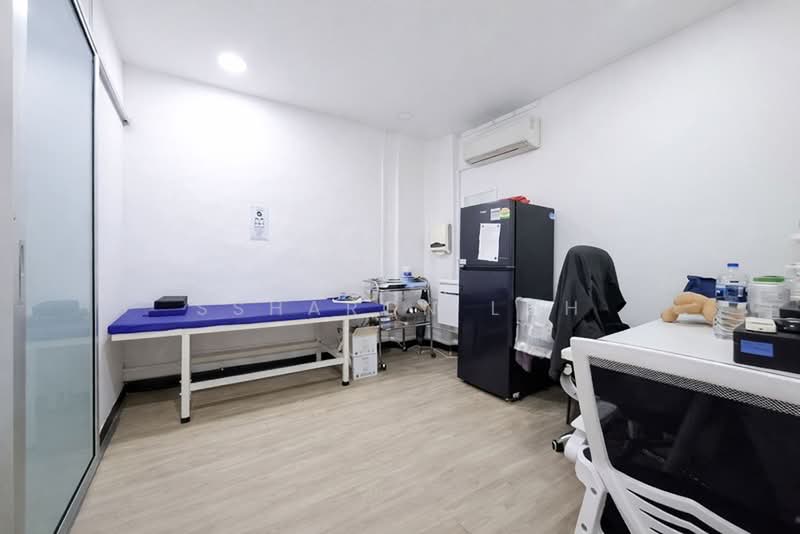249 Jurong East Street 24, 249 Jurong East Street 24, 1,808 sqft, Shop / Shophouse For Rent, by Ssharon Loh, 500178871 - CommercialGuru.com.sg