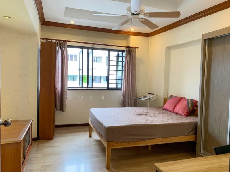 143 Tampines Street 12, 143 Tampines Street 12, Room Rental, 300 sqft, HDB Flat For Rent, by Sophia Ho, 500178886 - Bedroom - PropertyGuru.com.sg