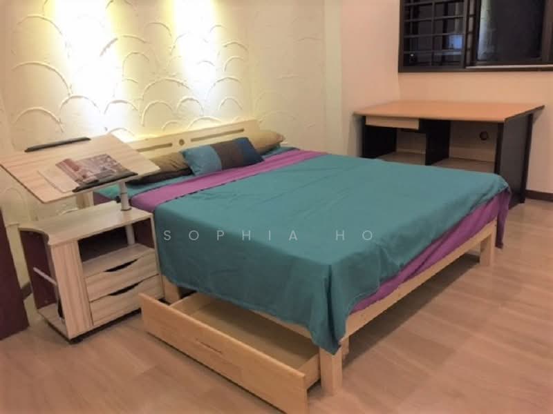 143 Tampines Street 12, 143 Tampines Street 12, Room Rental, 300 sqft, HDB Flat For Rent, by Sophia Ho, 500178886 - Bedroom - PropertyGuru.com.sg