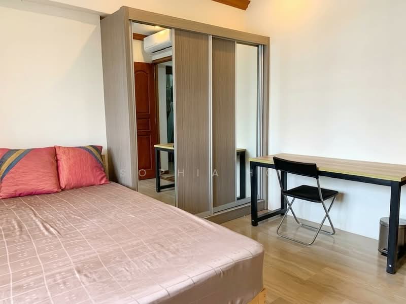 143 Tampines Street 12, 143 Tampines Street 12, Room Rental, 300 sqft, HDB Flat For Rent, by Sophia Ho, 500178886 - Bedroom - PropertyGuru.com.sg