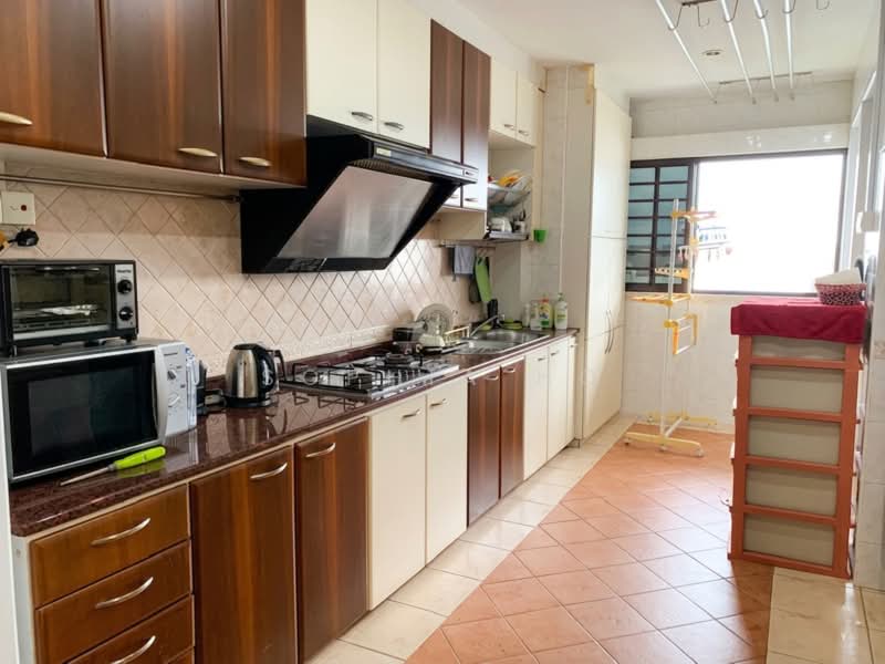 143 Tampines Street 12, 143 Tampines Street 12, Room Rental, 300 sqft, HDB Flat For Rent, by Sophia Ho, 500178886 - Kitchen - PropertyGuru.com.sg
