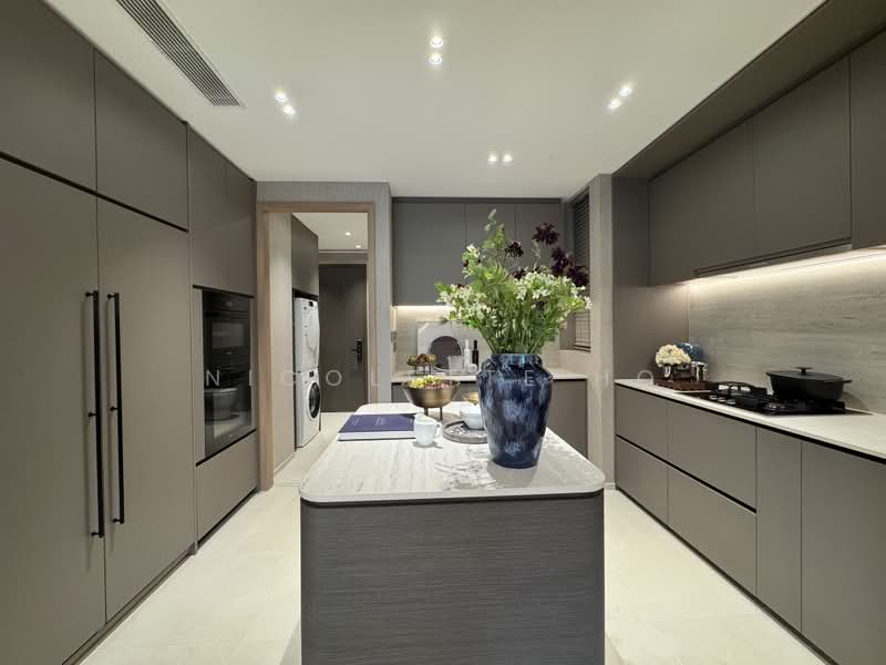 Aurea, 802 Beach Road, 4 Bedrooms, 1,798 sqft, Condominium For Sale, by Nicolette Ho, 500178894 - Kitchen - PropertyGuru.com.sg