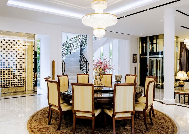 🌟 Rare Trophy Estate in Singapore's Ultimate Luxury Rental Market 🌟, , 6 Bedrooms, 15,500 sqft, Good Class Bungalow For Rent, by Darren Teo, 500178919 - Dining Room - PropertyGuru.com.sg