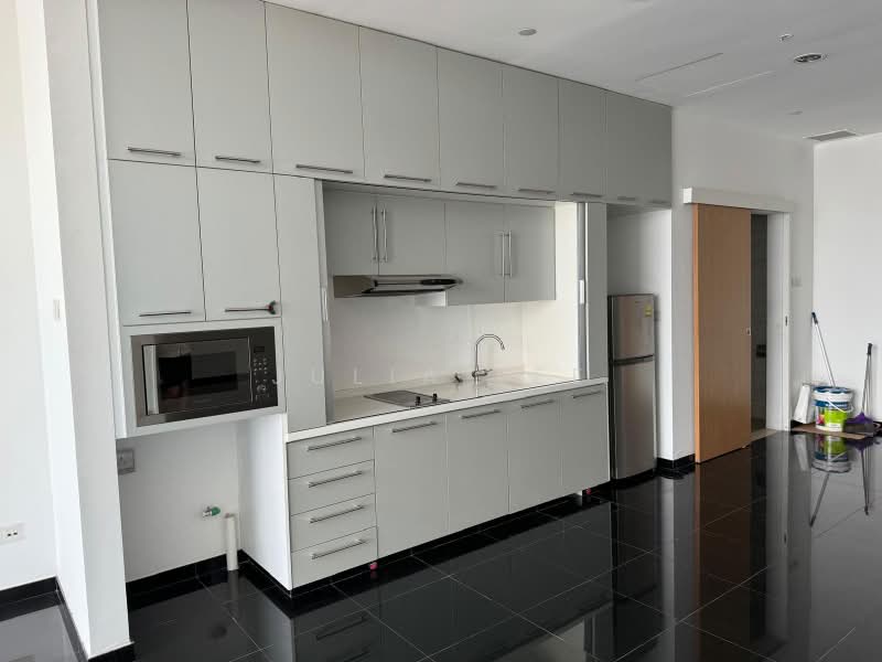The Central, 6 Eu Tong Sen Street, 926 sqft, Office For Sale, by Julia Lee, 500178936 - Kitchen - CommercialGuru.com.sg