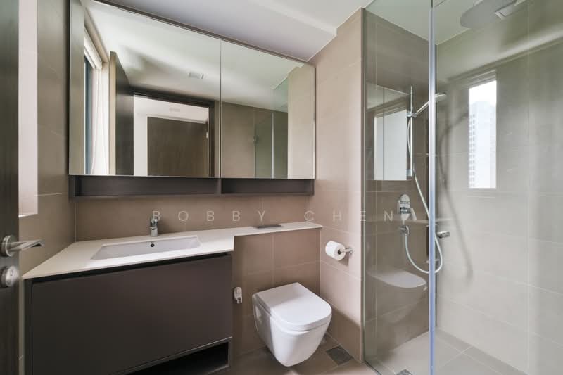 Grandeur Park Residences, 11 Bedok South Avenue 3, 3 Bedrooms, 883 sqft, Condominium For Sale, by Bobby Chen, 500178937 - Bathroom - PropertyGuru.com.sg