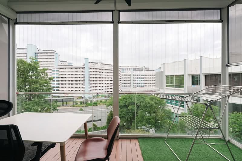 Seventy St Patrick's, 86 Saint Patrick's Road, 2 Bedrooms, 872 sqft, Condominium For Sale, by Lynn Choo, 500178938 - Balcony - PropertyGuru.com.sg