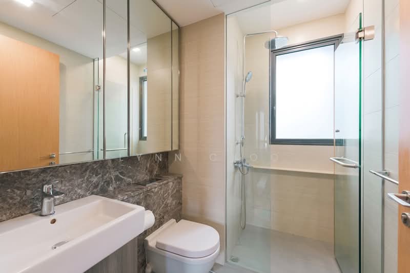 Seventy St Patrick's, 86 Saint Patrick's Road, 2 Bedrooms, 872 sqft, Condominium For Sale, by Lynn Choo, 500178938 - Bathroom - PropertyGuru.com.sg