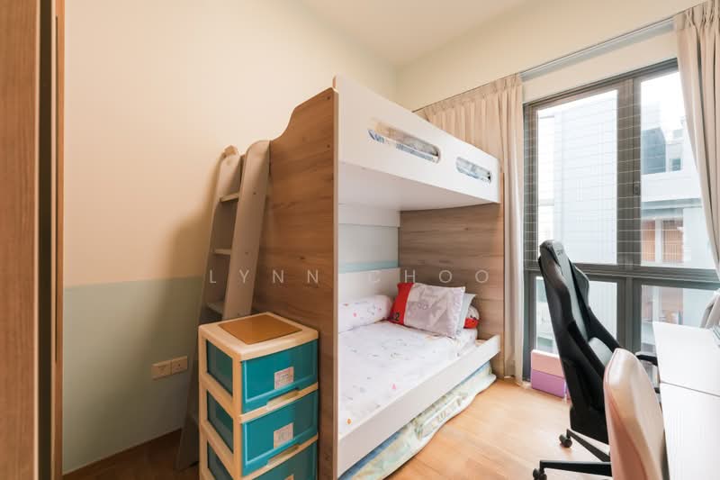Seventy St Patrick's, 86 Saint Patrick's Road, 2 Bedrooms, 872 sqft, Condominium For Sale, by Lynn Choo, 500178938 - Bedroom - PropertyGuru.com.sg