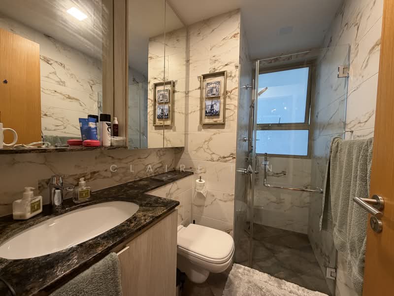 The Peak @ Balmeg, 6 Balmeg Hill, 3 Bedrooms, 1,711 sqft, Condominium For Sale, by Claire Tan, 500178942 - Bathroom - PropertyGuru.com.sg