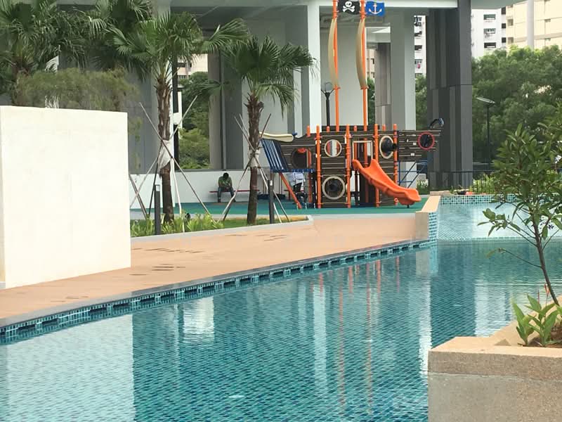 The Trilinq, Jalan Lempeng, 3 Bedrooms, 1,055 sqft, Condominium For Rent, by Sunny Sun HL, 500178953 - Pool - PropertyGuru.com.sg