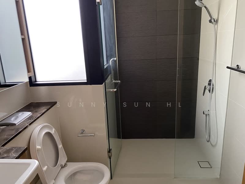 The Trilinq, Jalan Lempeng, 3 Bedrooms, 1,055 sqft, Condominium For Rent, by Sunny Sun HL, 500178953 - Bathroom - PropertyGuru.com.sg
