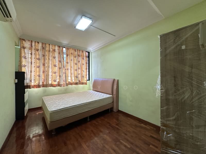 81A Lorong 4 Toa Payoh, 81A Lorong 4 Toa Payoh, Room Rental, 125 sqft, HDB Flat For Rent, by Emily Foo, 500178970 - Bedroom - PropertyGuru.com.sg