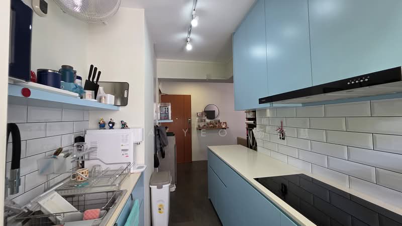 663A Punggol Drive, 663A Punggol Drive, 2 Bedrooms, 700 sqft, HDB Flat For Sale, by Julia Yeo 杨舒慧, 500178975 - Kitchen - PropertyGuru.com.sg