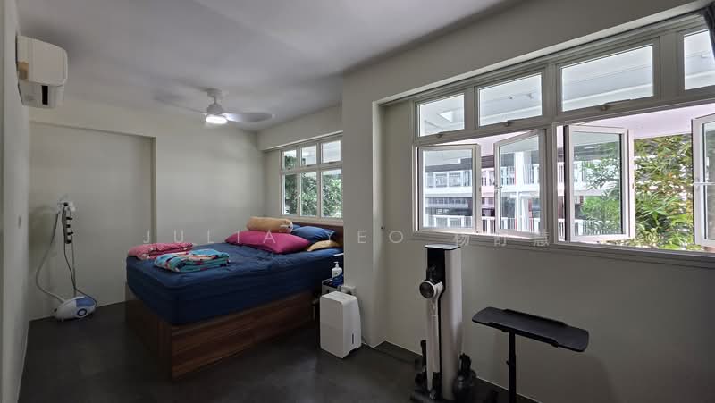 663A Punggol Drive, 663A Punggol Drive, 2 Bedrooms, 700 sqft, HDB Flat For Sale, by Julia Yeo 杨舒慧, 500178975 - Bedroom - PropertyGuru.com.sg
