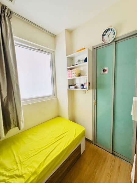 Sunny Parc, 128 Lorong K Telok Kurau, 3 Bedrooms, 2,411 sqft, Apartment For Sale, by Vina Tey, 500178977 - Maid room with ensuite - PropertyGuru.com.sg
