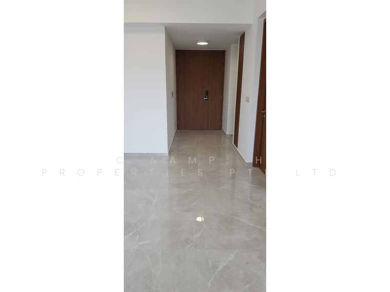 Stirling Residences, 21 Stirling Road, 2 Bedrooms, 635 sqft, Condominium For Rent, by Angela, 500178985 - Entrance - PropertyGuru.com.sg