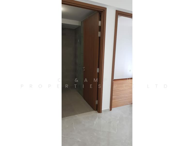 Stirling Residences, 21 Stirling Road, 2 Bedrooms, 635 sqft, Condominium For Rent, by Angela, 500178985 - Bathroom - PropertyGuru.com.sg