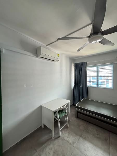 126 Serangoon North Avenue 1, 126 Serangoon North Avenue 1, Room Rental, 100 sqft, HDB Flat For Rent, by Rachel Tan, 500178990 - Bedroom - PropertyGuru.com.sg