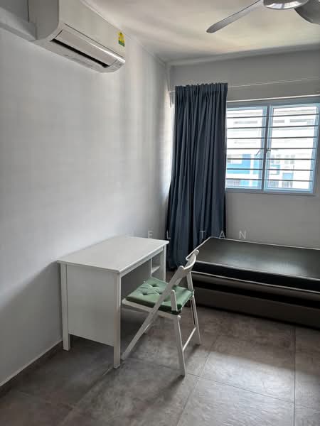 126 Serangoon North Avenue 1, 126 Serangoon North Avenue 1, Room Rental, 100 sqft, HDB Flat For Rent, by Rachel Tan, 500178990 - Bedroom - PropertyGuru.com.sg