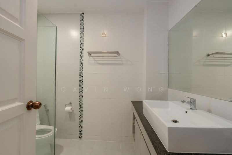 East Coast Road, , 5 Bedrooms, 4,000 sqft, Semi-Detached House For Sale, by Cavin Wong, 500178997 - Bathroom - PropertyGuru.com.sg