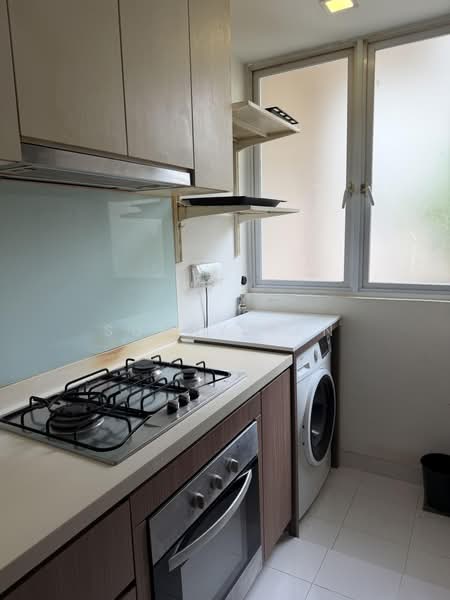 Watercolours, 21 Pasir Ris Link, 2 Bedrooms, 1,001 sqft, Executive Condominium For Sale, by Sunny Tan, 500179004 - Kitchen - PropertyGuru.com.sg