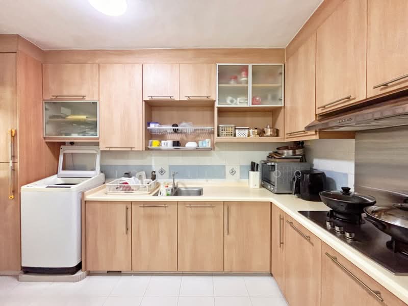 658C Jurong West Street 65, 658C Jurong West Street 65, 3 Bedrooms, 1,195 sqft, HDB Flat For Sale, by Michelle Koo, 500179005 - Kitchen - PropertyGuru.com.sg